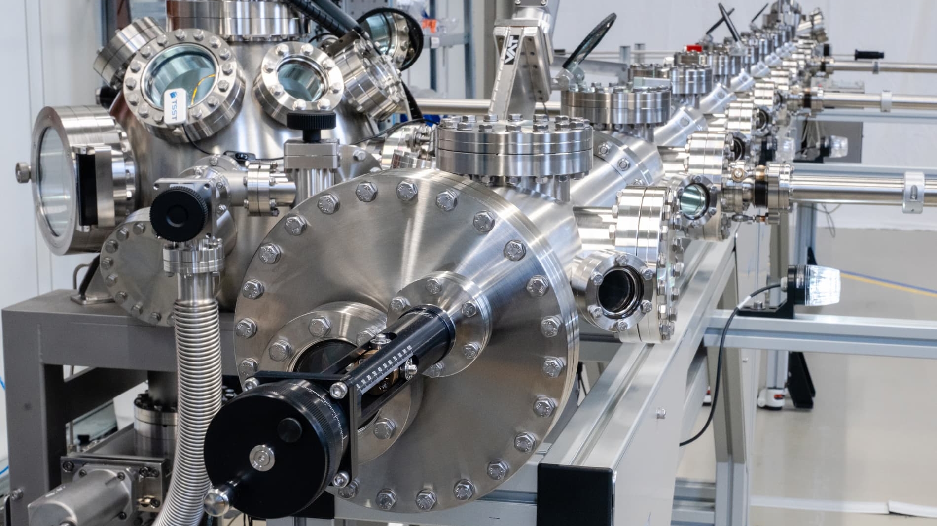 demcon-tsst-vacuum-transfer-line